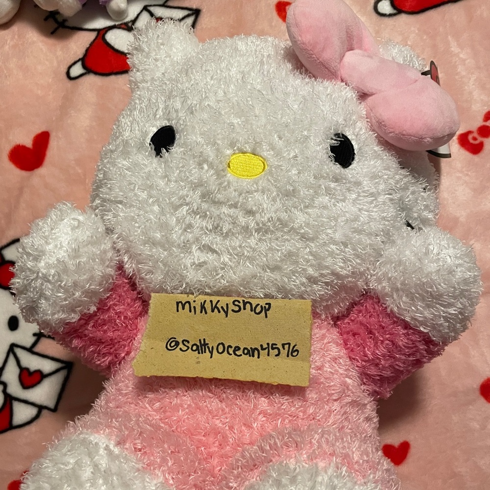 Hello kitty big pink plush